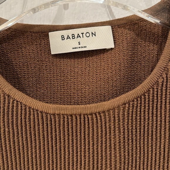 Aritzia Sculpt Knit Racer Tank - Picture 3 of 4